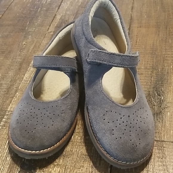 Mini Boden Other - Mini Boden Suede Mary Jane Flats
